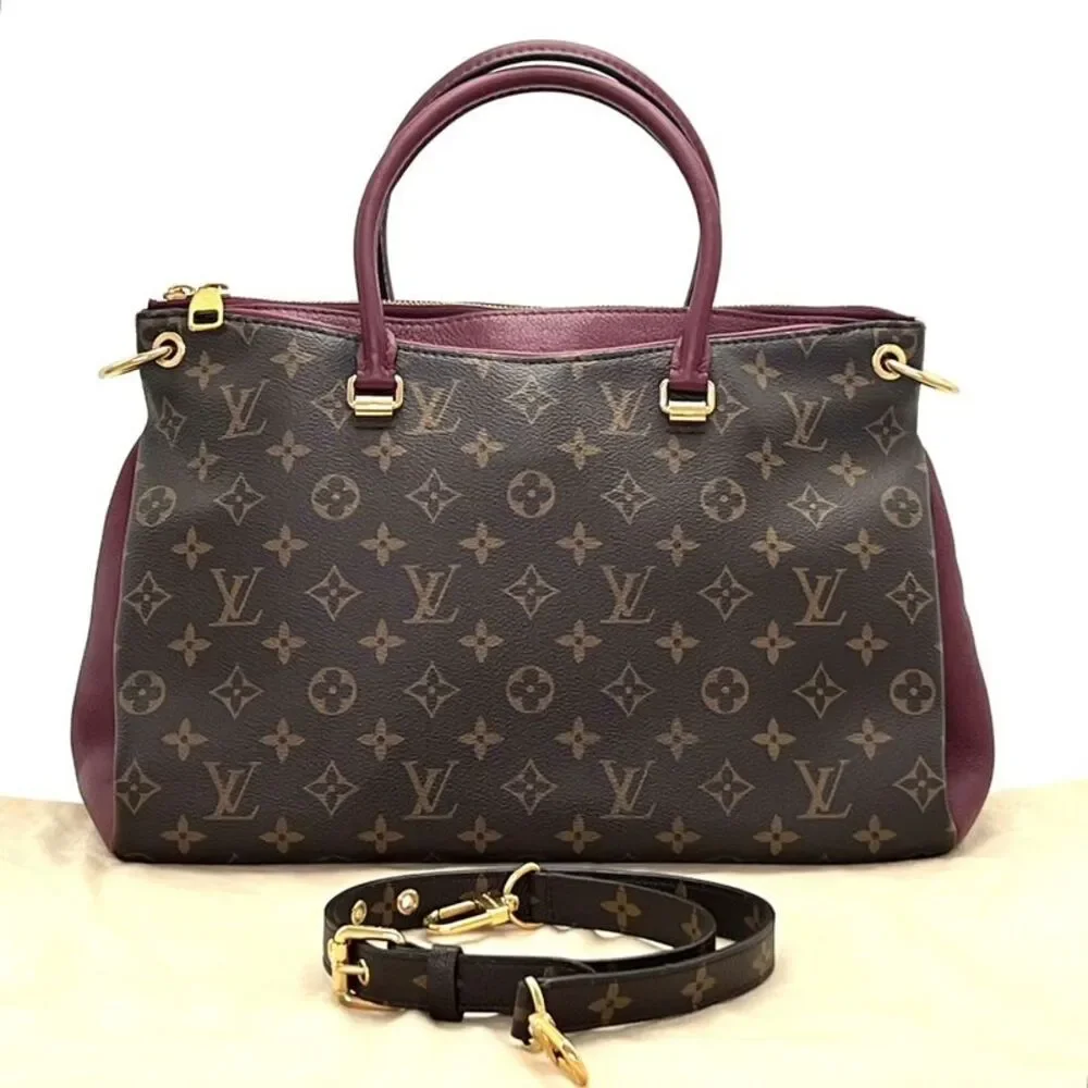 Louis Vuitton Women Pre-Loved Bag Very Good Condition